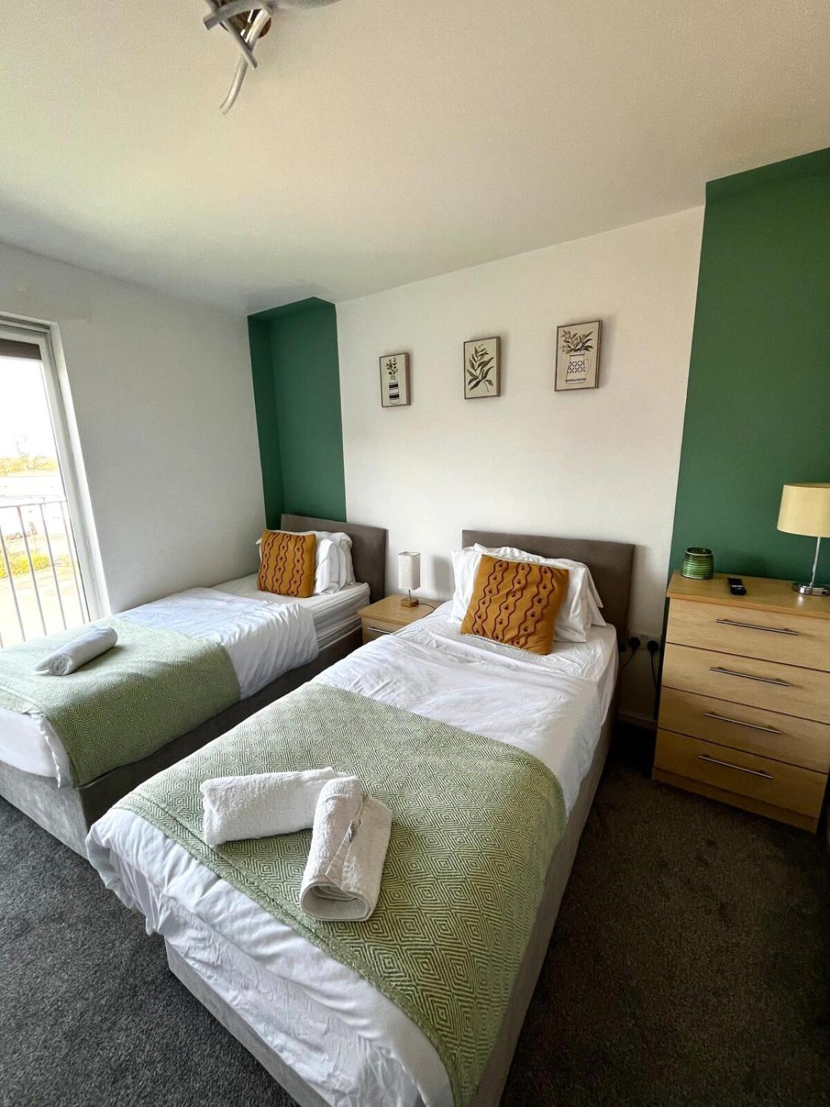 Serene 2-Bed Flat With Canal Views - Coop Live & Ethiad Manchester Exteriér fotografie