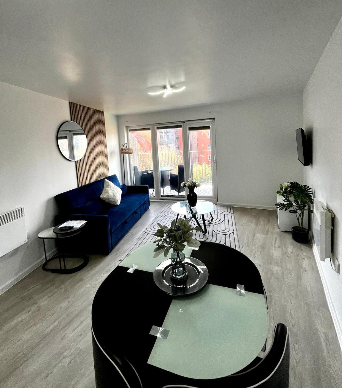 Serene 2-Bed Flat With Canal Views - Coop Live & Ethiad Manchester Exteriér fotografie
